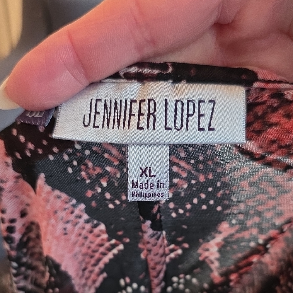 Jennifer Lopez Pink and Black Blouse - Picture 5 of 5